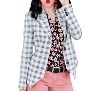 CAbi Valentina Plaid White Black Notch Blazer